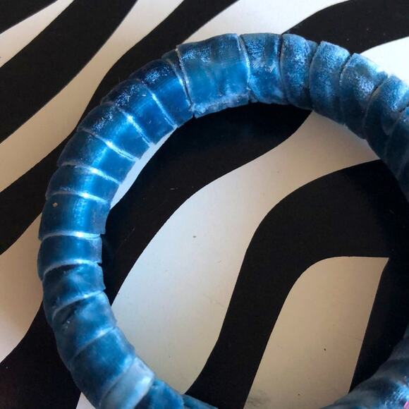 4 for $20 Stephan & Co. Blue Velvet Bangle - Picture 2 of 3